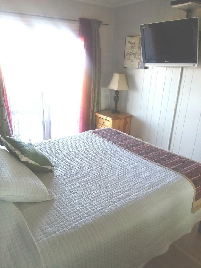 Hilltop Tavern And Inn Apple Valley Ruang foto